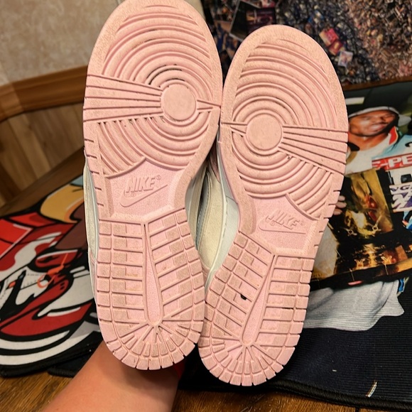 Nike Pink Foam Dunks - Picture 6 of 6